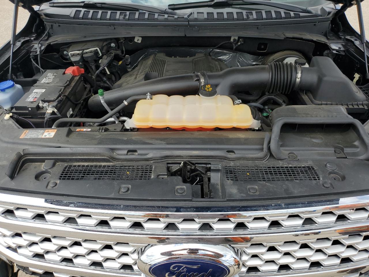 2018 Ford Expedition Platinum VIN: 1FMJU1LT2JEA18729 Lot: 53870495
