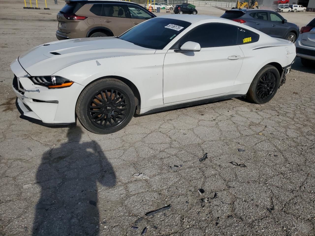 2018 Ford Mustang  للبيع في Indianapolis، IN - Front End
