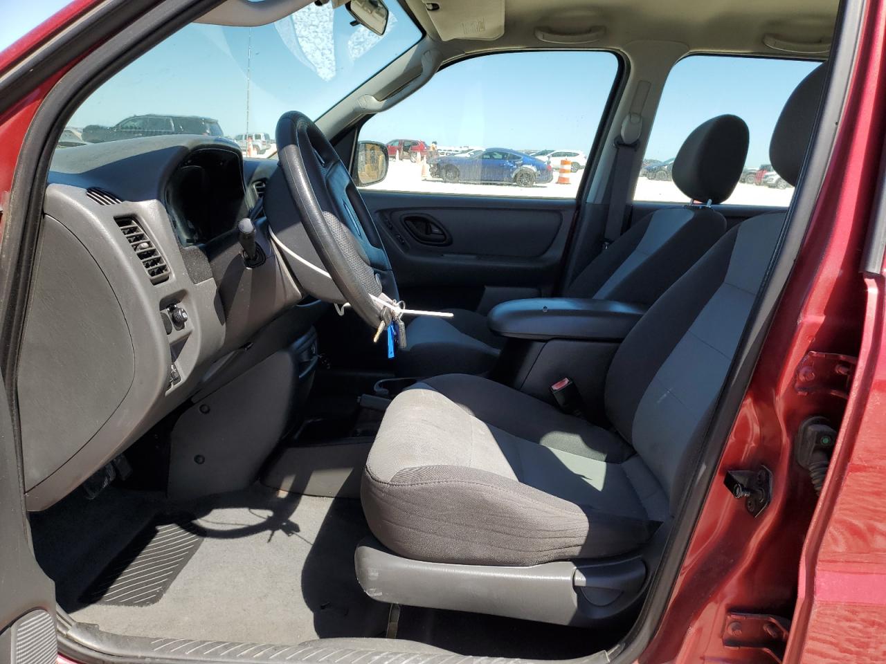 2003 Ford Escape Xls VIN: 1FMYU02133KE09143 Lot: 53659105