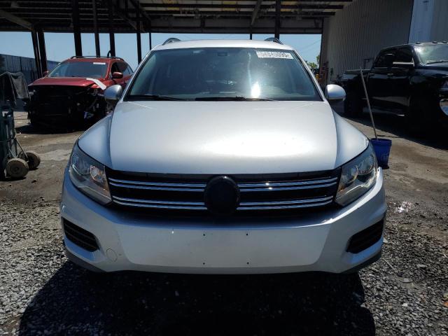  VOLKSWAGEN TIGUAN 2017 Srebrny