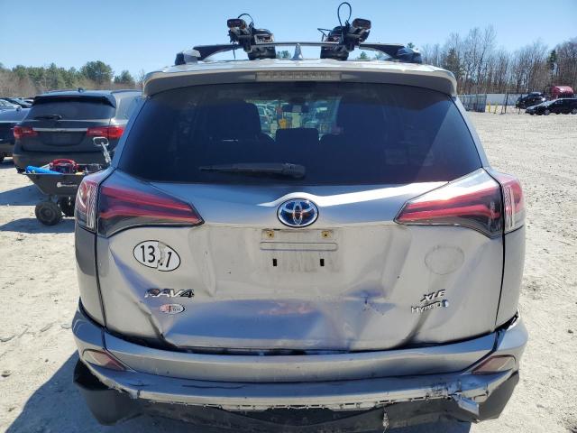  TOYOTA RAV4 2017 Srebrny