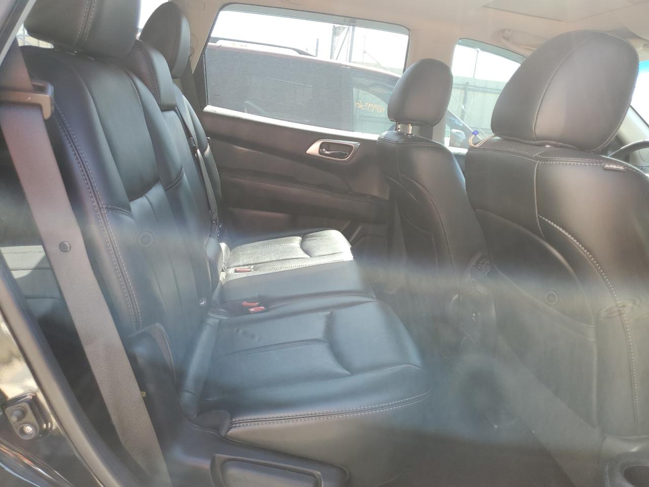 2015 Nissan Pathfinder S VIN: 5N1AR2MM9FC647972 Lot: 54556885
