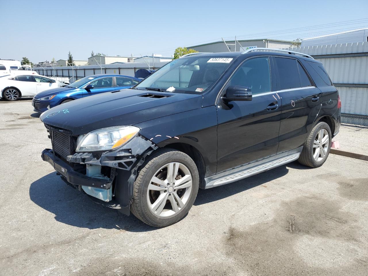 2014 Mercedes-Benz Ml 350 Bluetec for Sale in Bakersfield, CA - Front End