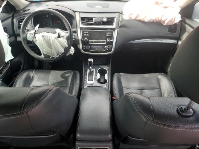  NISSAN ALTIMA 2018 Красный
