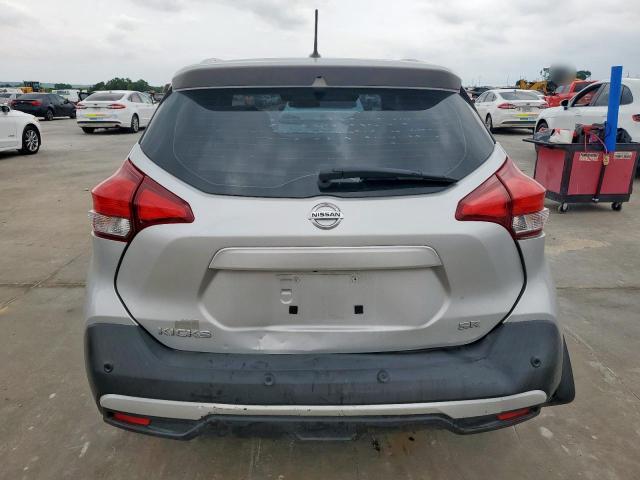  NISSAN KICKS 2020 Srebrny