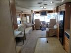 Central Square, NY에서 판매 중인 2004 Freightliner Chassis X Line Motor Home - Normal Wear