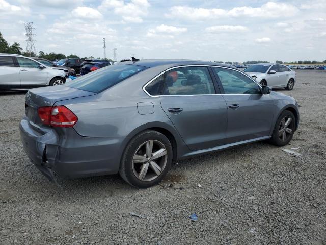  VOLKSWAGEN PASSAT 2015 Серый