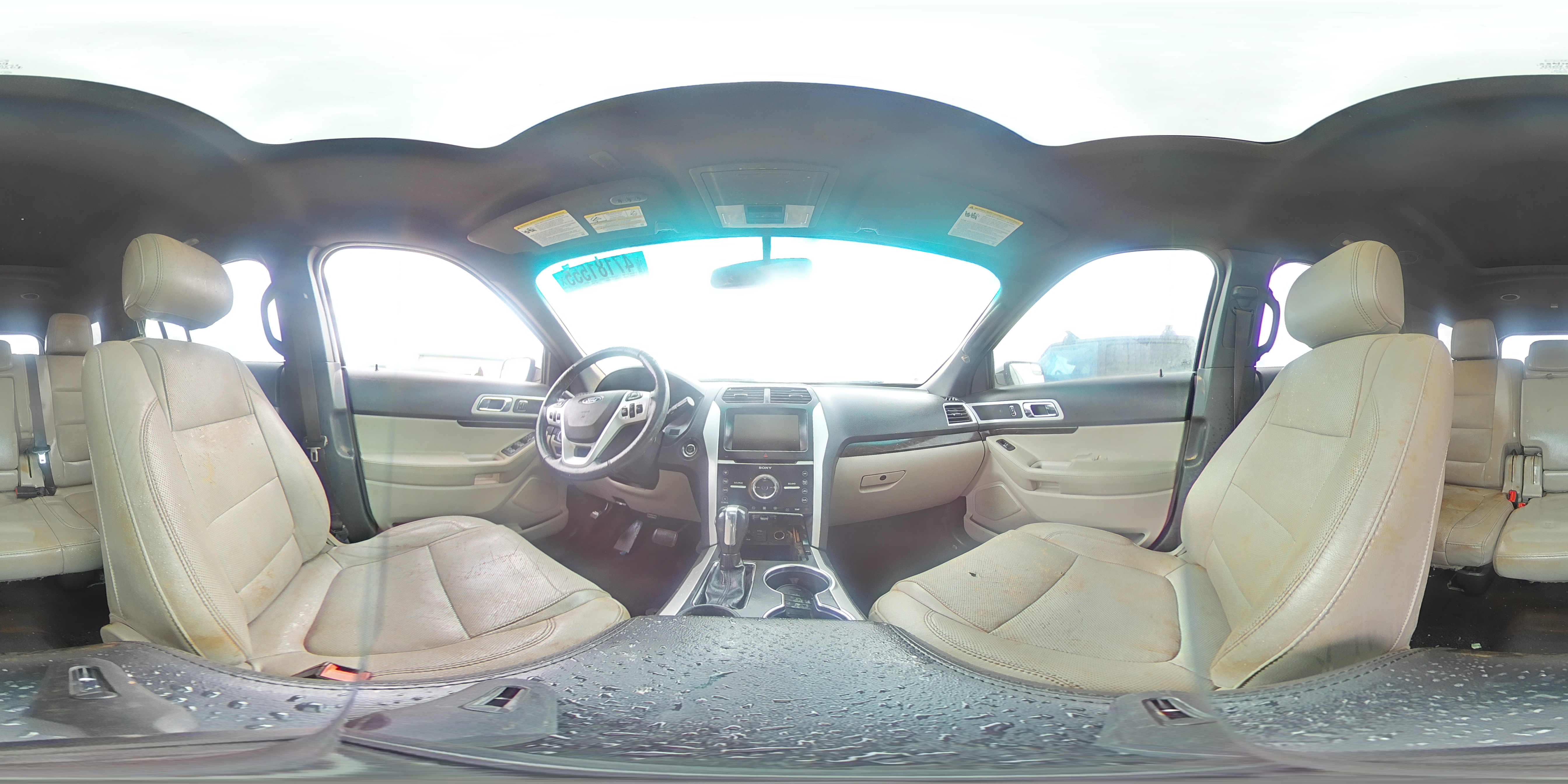 2015 Ford Explorer - Image 13