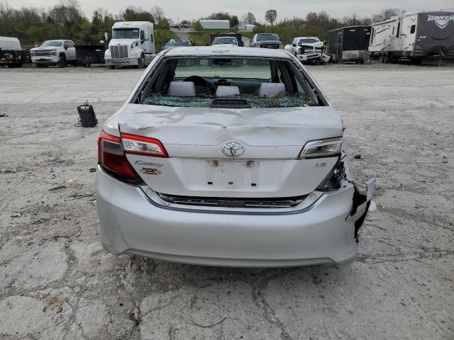  TOYOTA CAMRY 2013 Srebrny