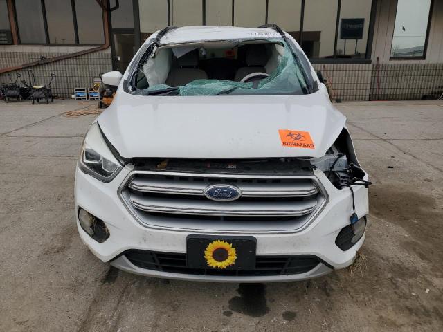  FORD ESCAPE 2017 Белы