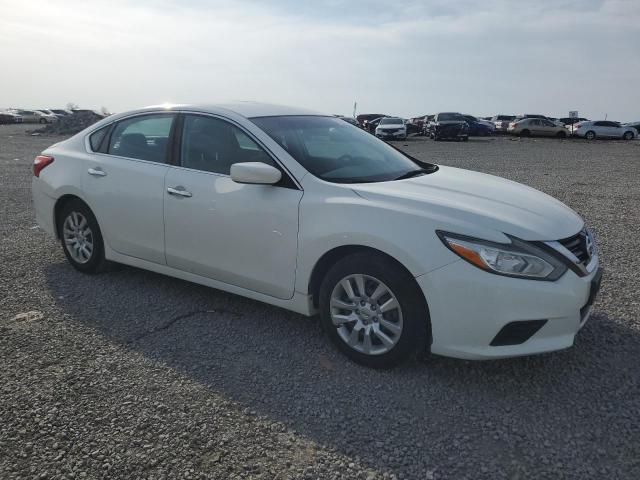 Sedans NISSAN ALTIMA 2016 White
