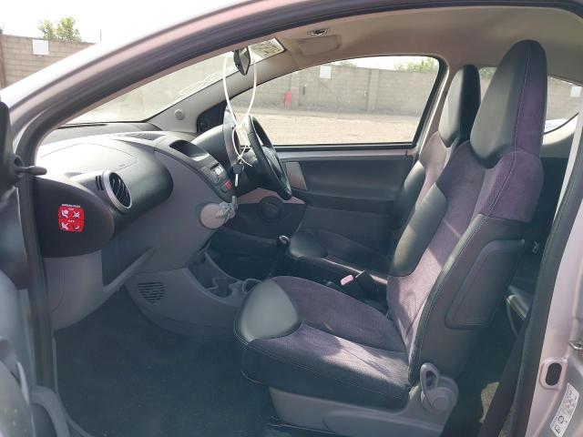 2010 TOYOTA AYGO PLATI