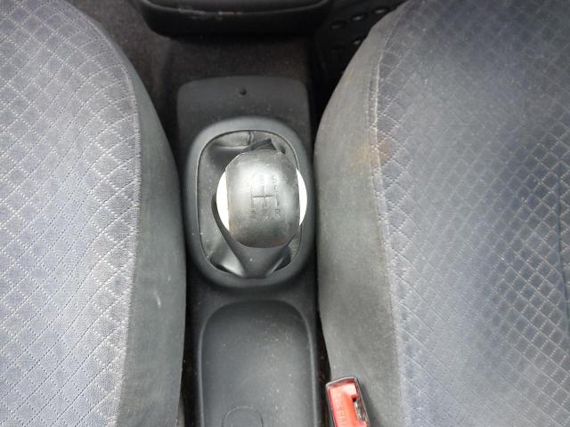 2004 NISSAN MICRA SE