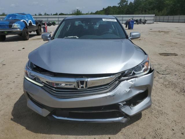 Седани HONDA ACCORD 2016 Сріблястий