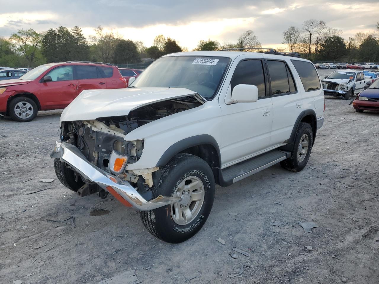 1998 Toyota 4Runner Sr5 продається в Madisonville, TN - Front End