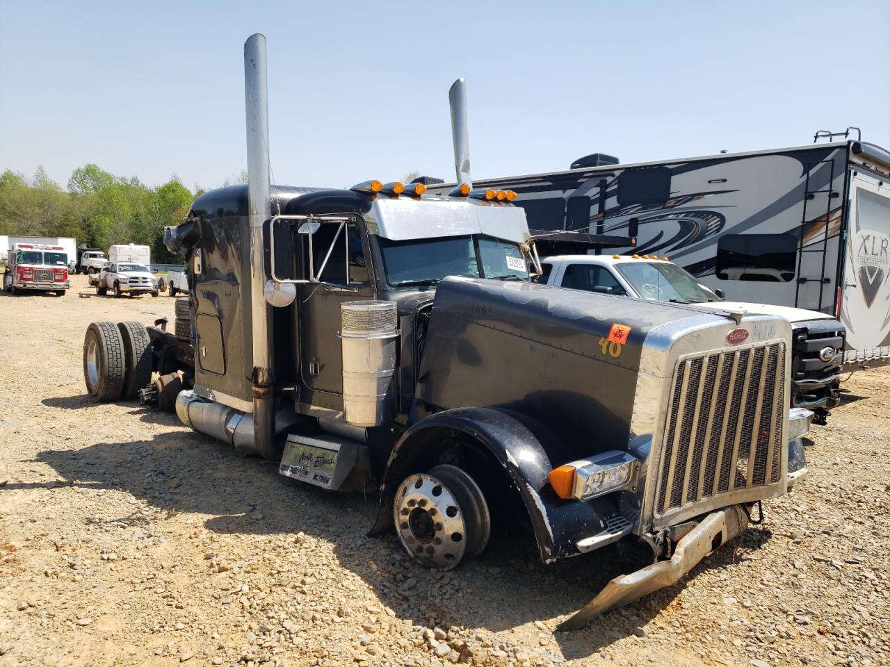 2000 Peterbilt 379 Semi Truck for Sale in Chatham, VA - All Over