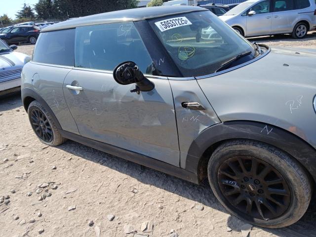 2018 MINI COOPER