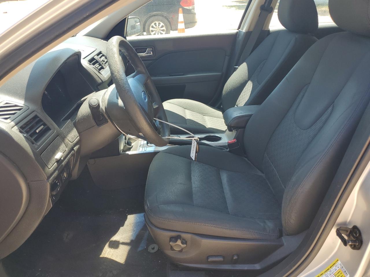 2011 Ford Fusion Se VIN: 3FAHP0HA8BR327153 Lot: 54585595