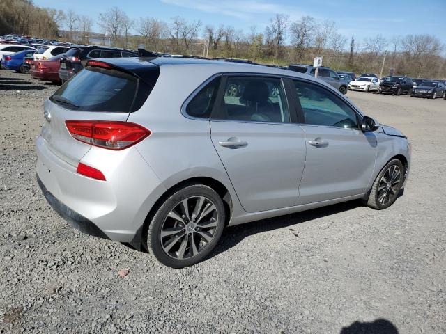  HYUNDAI ELANTRA 2018 Srebrny