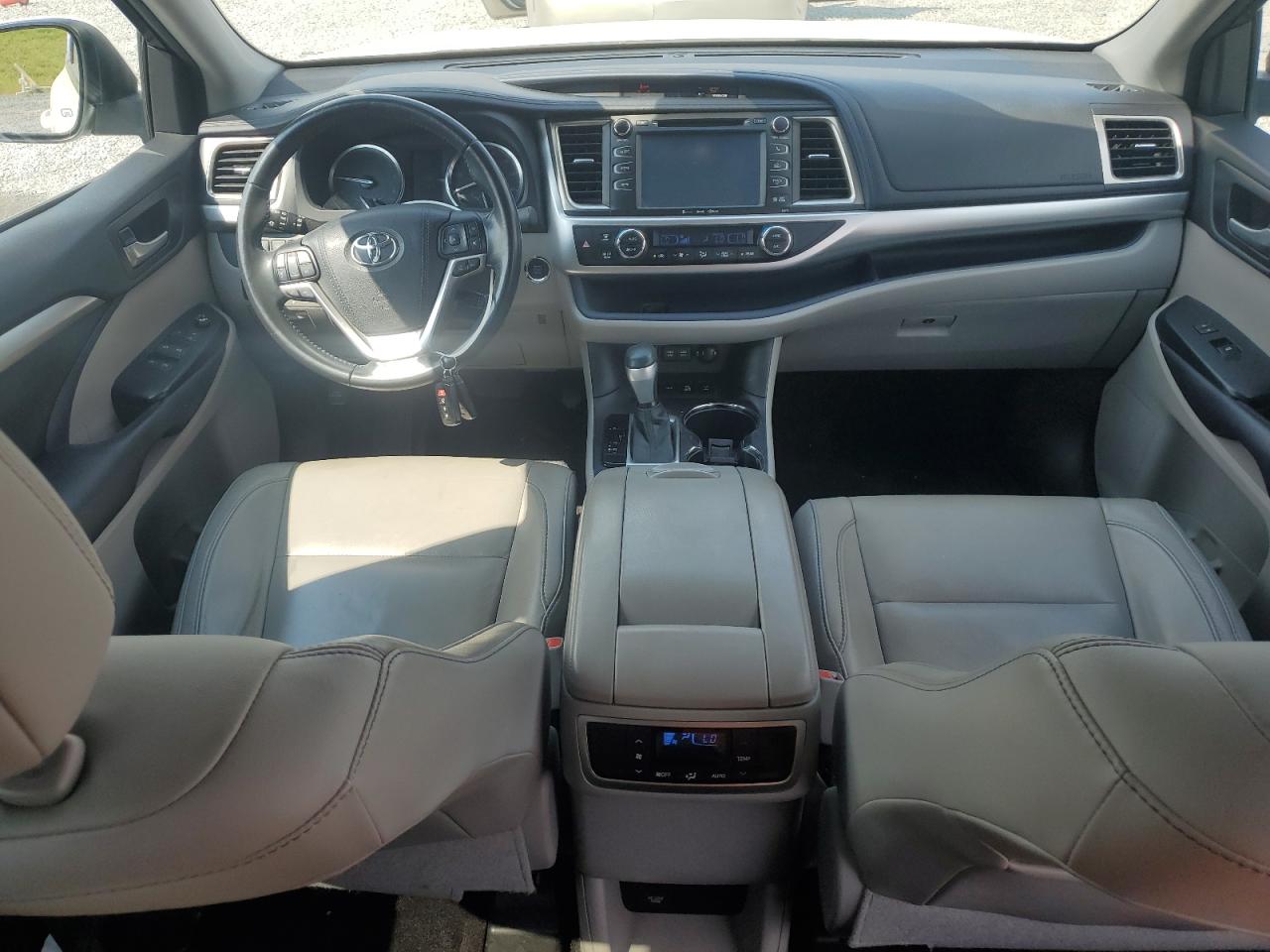 2017 Toyota Highlander Se VIN: 5TDJZRFH6HS362094 Lot: 55086425
