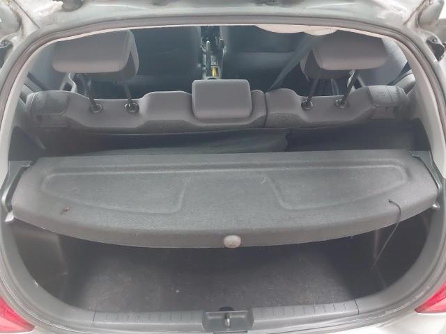 2010 TOYOTA YARIS TR V