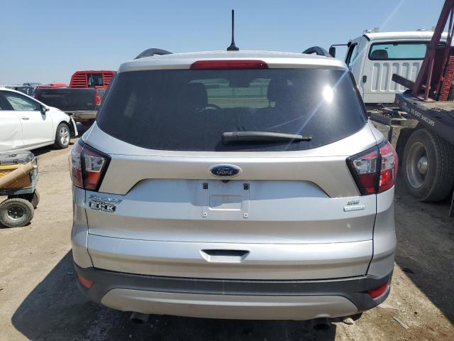  FORD ESCAPE 2018 Srebrny