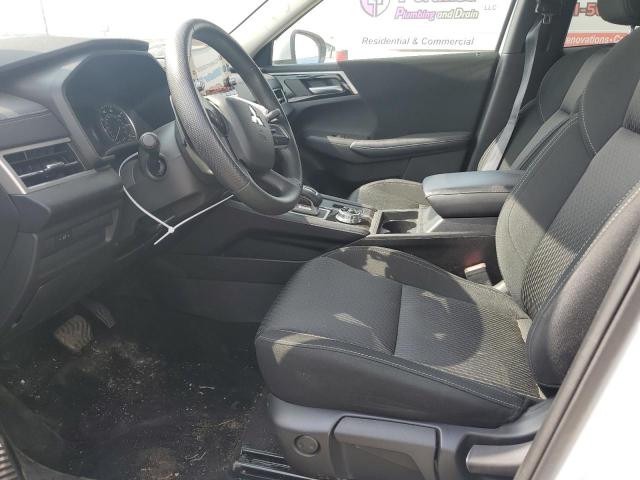  MITSUBISHI OUTLANDER 2024 Biały