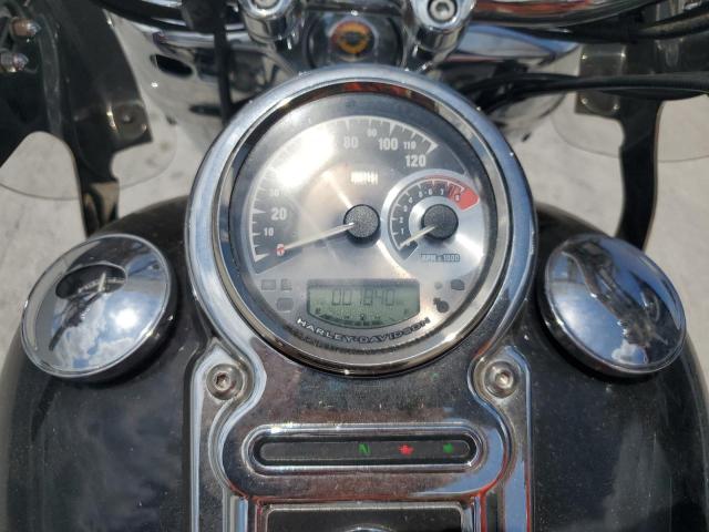 undisplay HARLEY-DAVIDSON FL 2012 Чорний