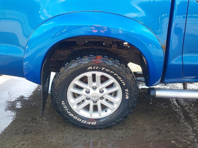2013 TOYOTA HILUX INVI