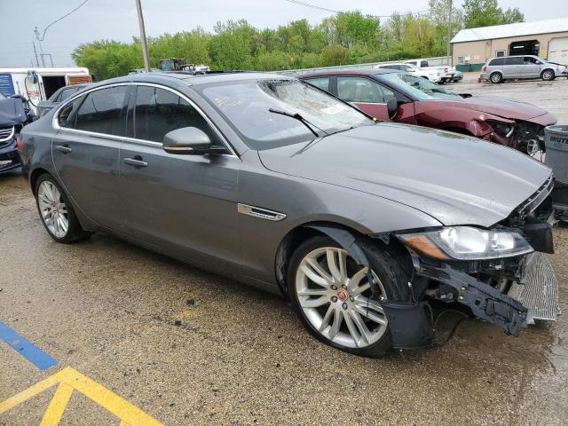 Sedans JAGUAR XF 2016 Szary