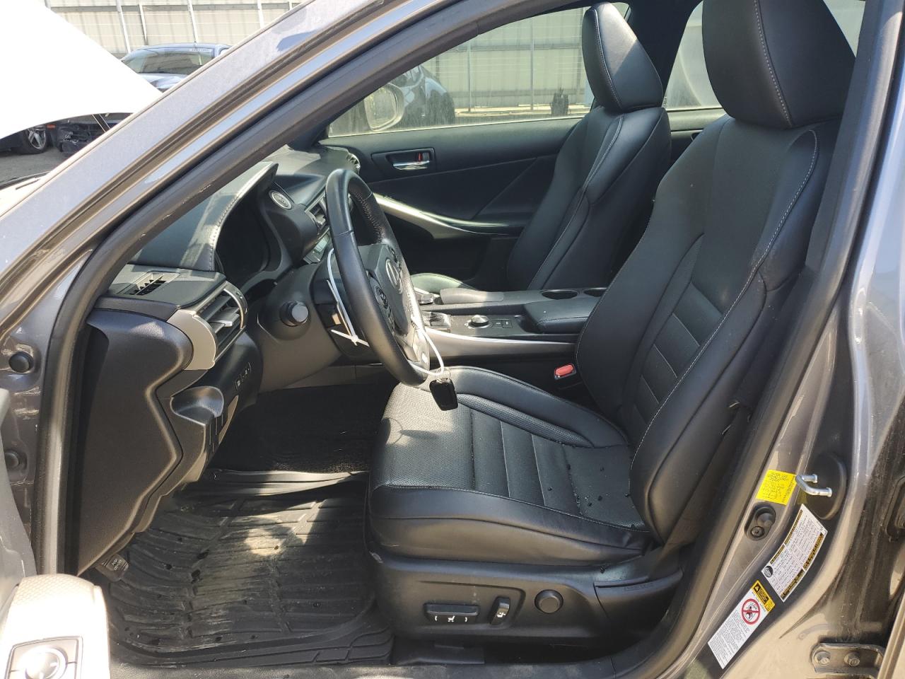 2015 Lexus IS - Image 7