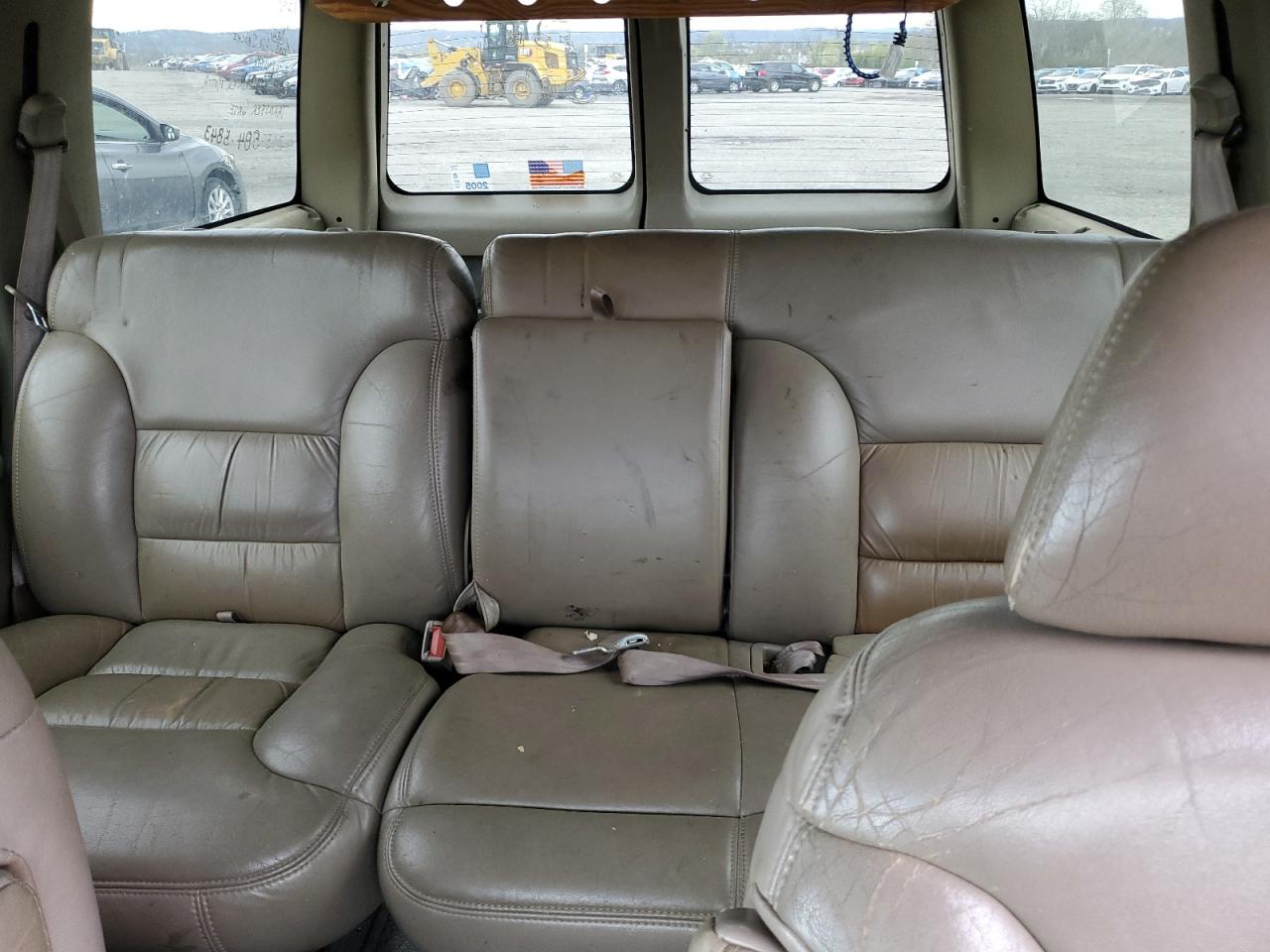 1996 Chevrolet Tahoe K1500 VIN: 1GNEK13R9TJ424167 Lot: 52649995