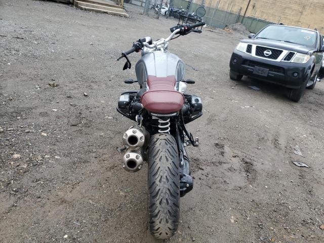  BMW R-SERIES 2022 Серый