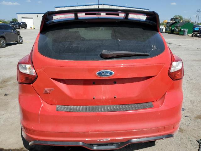  FORD FOCUS 2012 Червоний