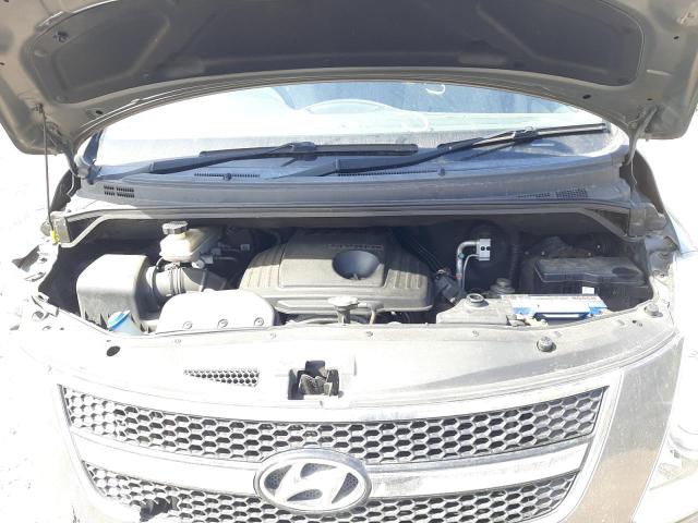 2012 HYUNDAI I800 STYLE