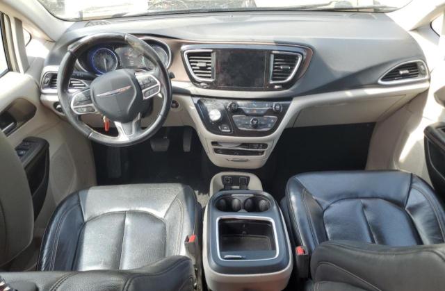 Minivans CHRYSLER PACIFICA 2017 White