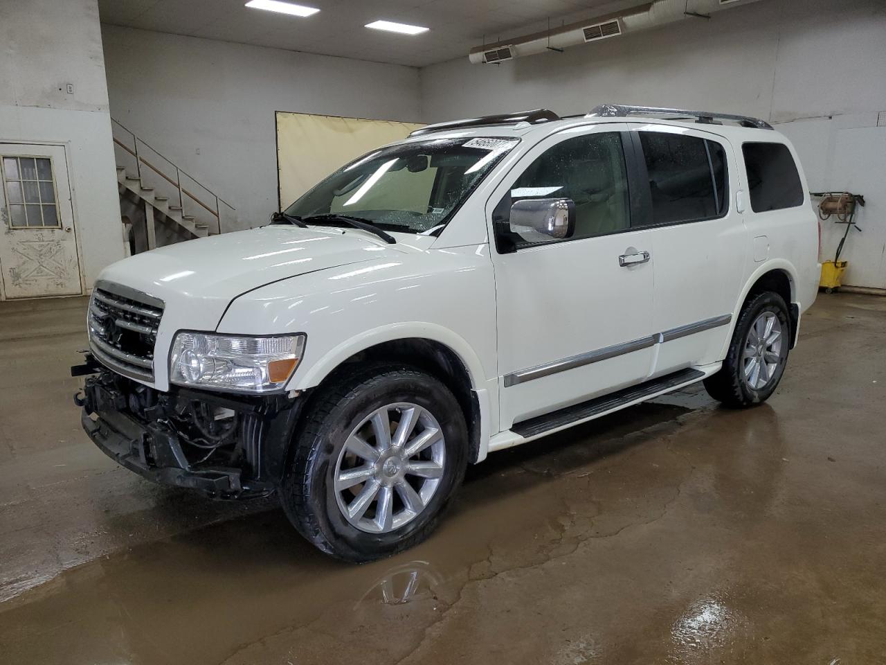 Davison, MI에서 판매 중인 2010 Infiniti Qx56 - Front End