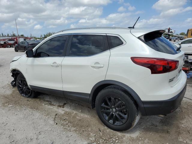  NISSAN ROGUE 2019 White