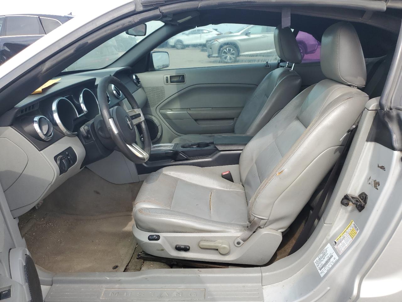 2006 Ford Mustang VIN: 1ZVFT84N965206335 Lot: 53689805