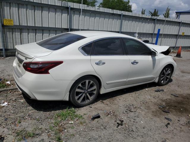  NISSAN ALTIMA 2017 Biały
