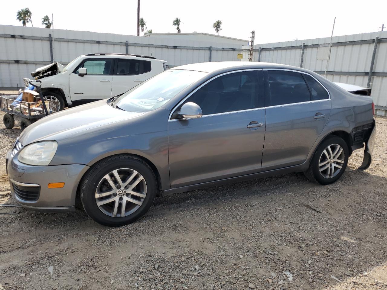 2006 Volkswagen Jetta 2.5 იყიდება Mercedes-ში, TX - Rear End
