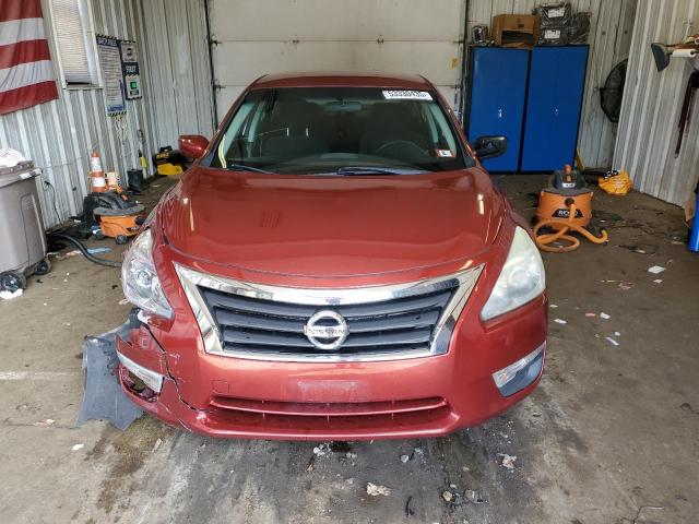 Седани NISSAN ALTIMA 2015 Червоний