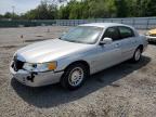 2002 Lincoln Town Car Signature იყიდება Riverview-ში, FL - Front End