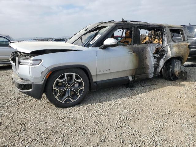 RIVIAN R1S ADVENT 2025