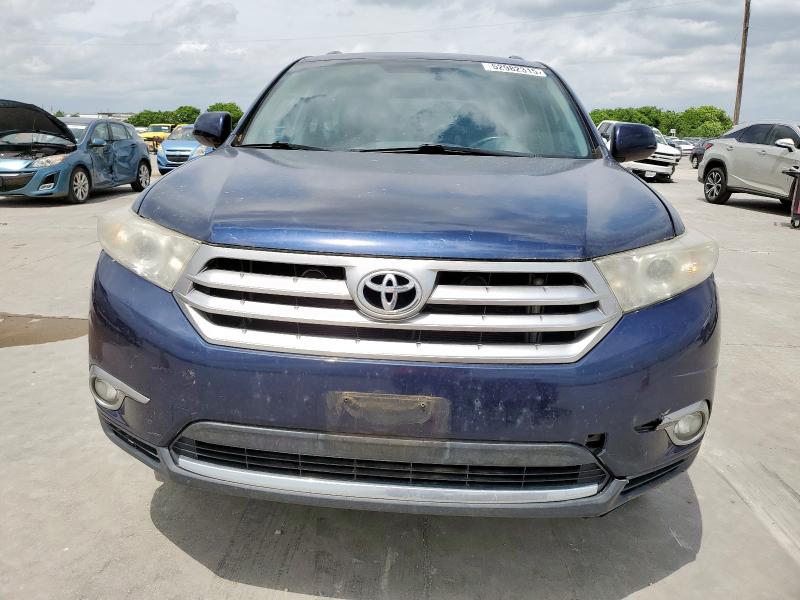 Паркетники TOYOTA HIGHLANDER 2013 Синий