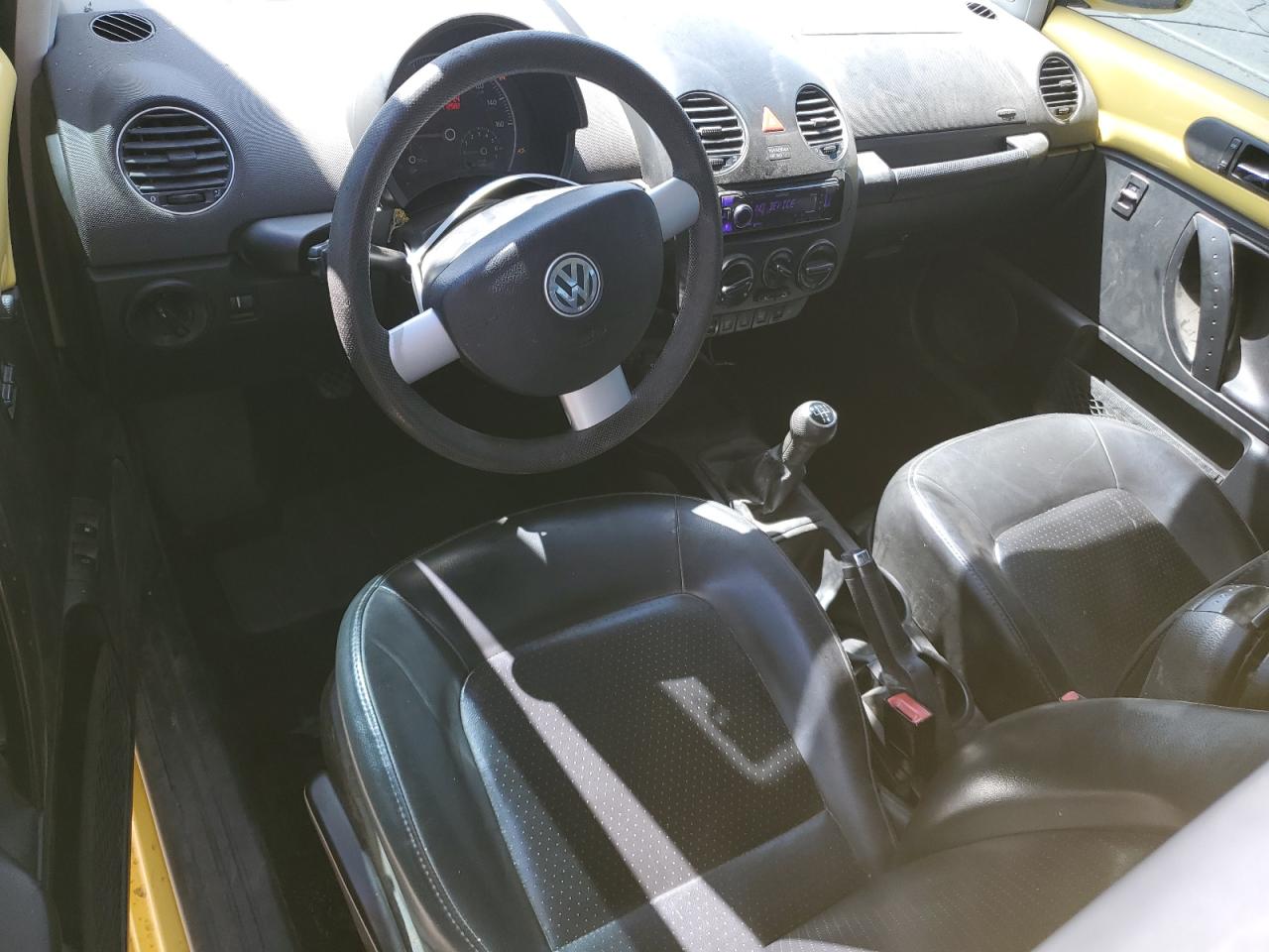 2008 Volkswagen New Beetle S VIN: 3VWRW31C68M527286 Lot: 52229925