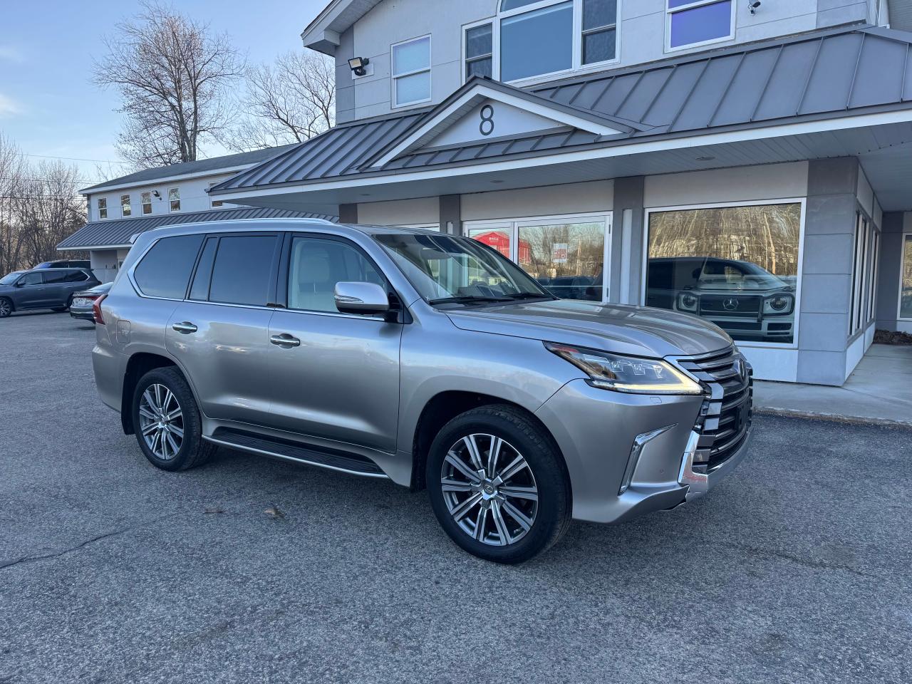 2017 Lexus Lx 570 for Sale in North Billerica, MA - Minor Dent/Scratches