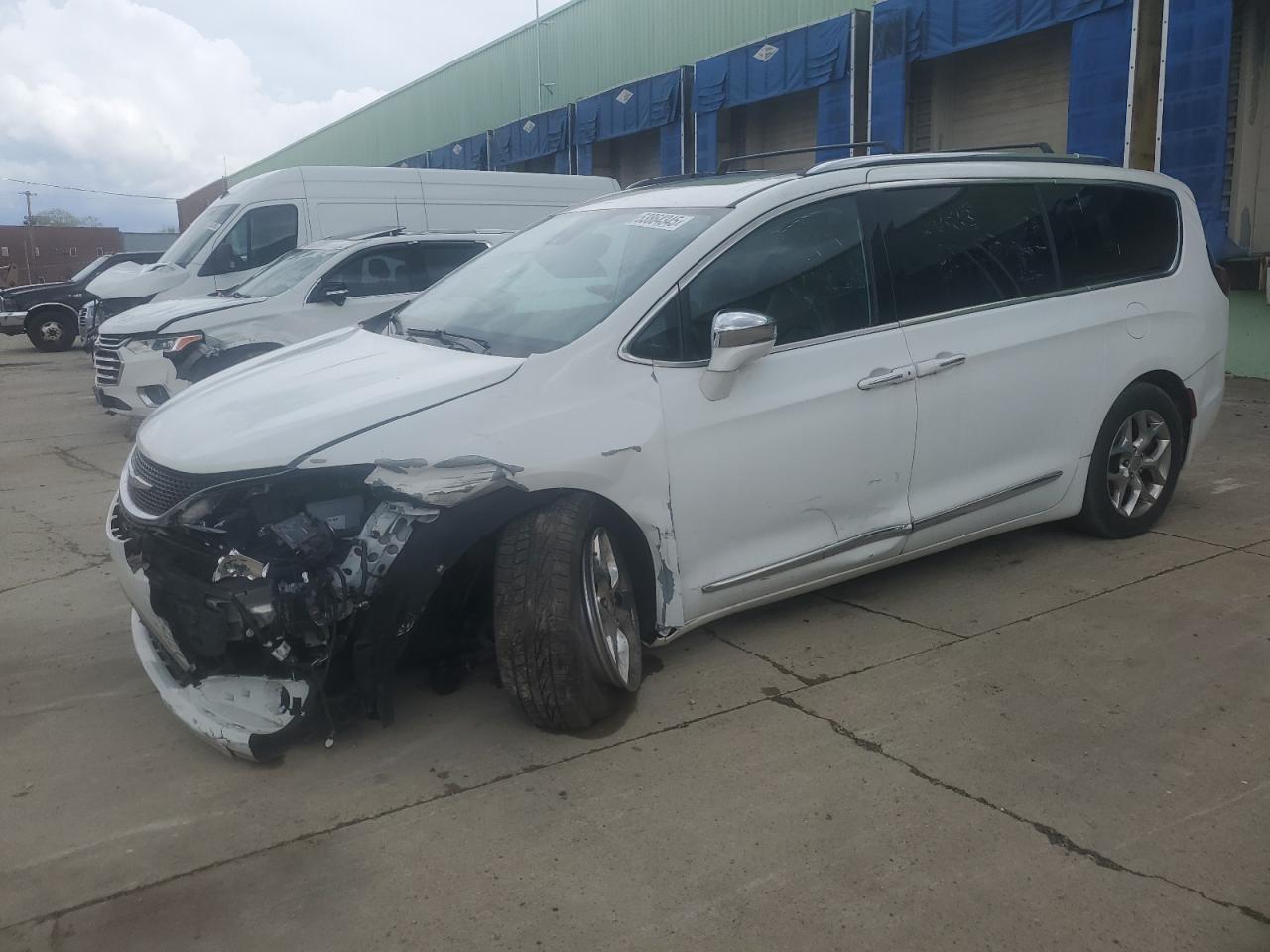 2017 Chrysler Pacifica Limited na sprzedaż w Columbus, OH - Front End