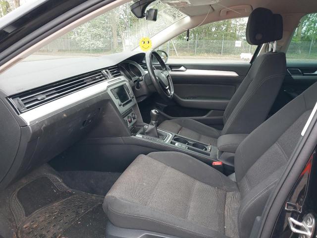 2017 VOLKSWAGEN PASSAT SE