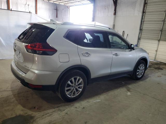 NISSAN ROGUE 2018 Серебристый
